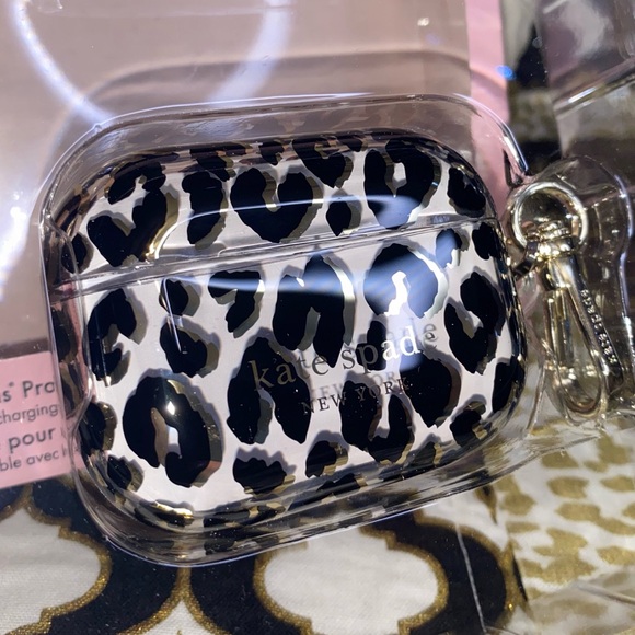 KATE SPADE LEOPARD PRINT AIRPODS PRO CASE WIRELESS CHARGING COMPATIBLE - Picture 9 of 10